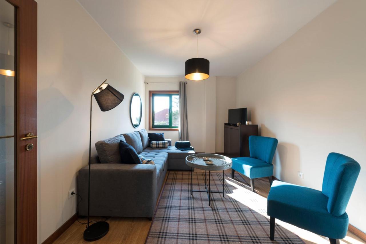 Lovelystay - Homey Feeling Flat W/ Free Parking 포르투 외부 사진