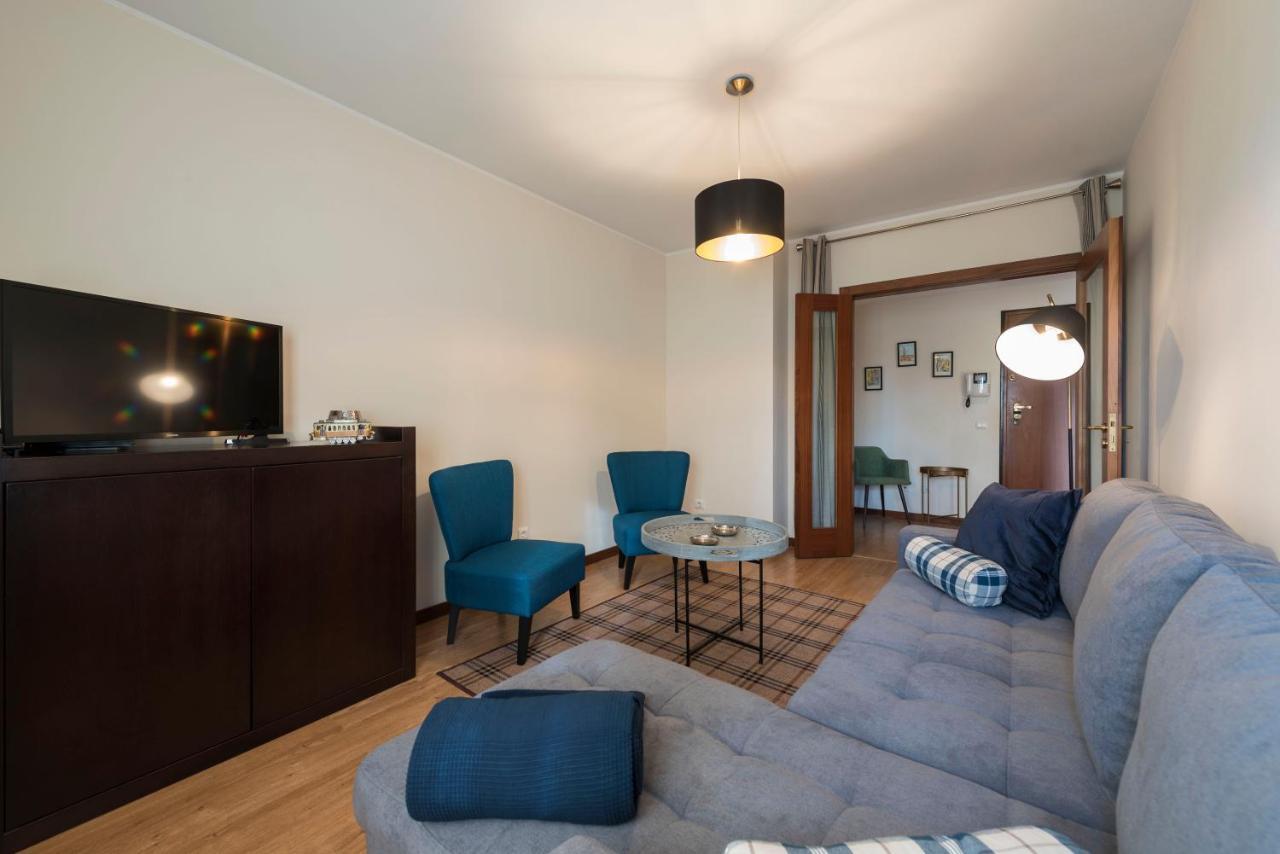 Lovelystay - Homey Feeling Flat W/ Free Parking 포르투 외부 사진