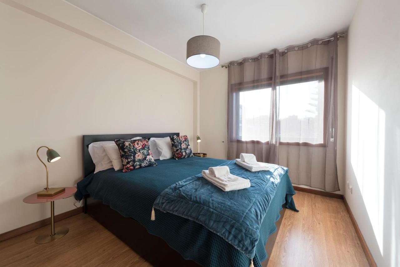 Lovelystay - Homey Feeling Flat W/ Free Parking 포르투 외부 사진