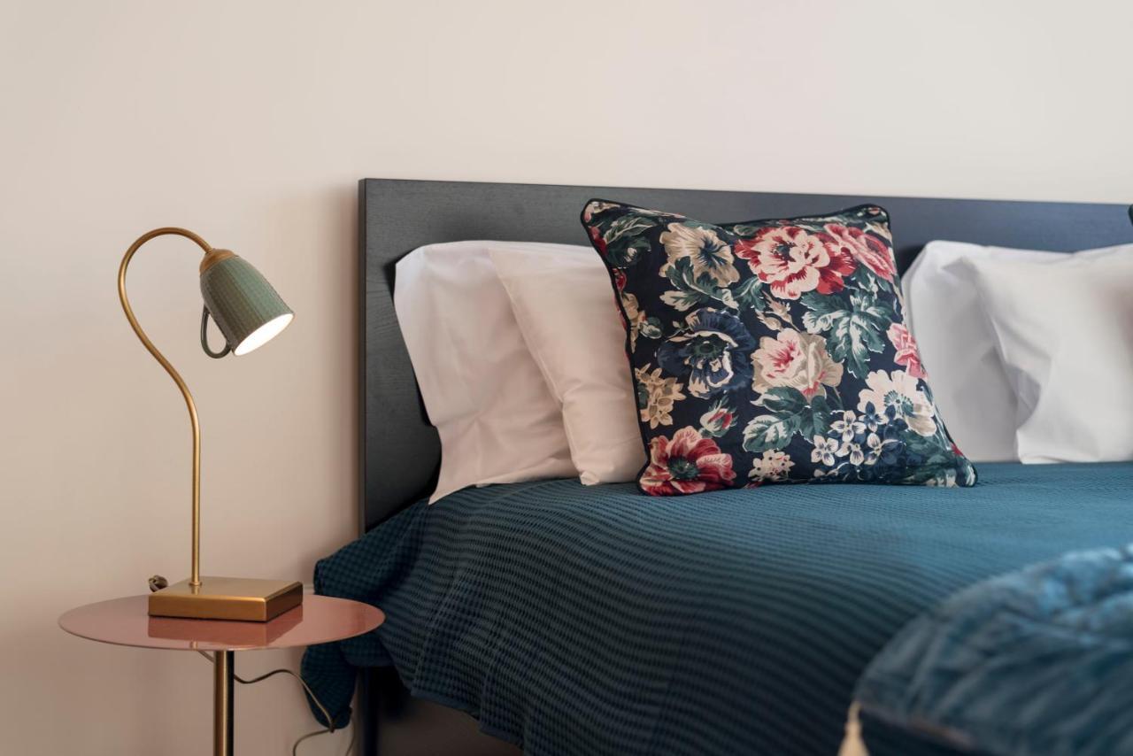 Lovelystay - Homey Feeling Flat W/ Free Parking 포르투 외부 사진