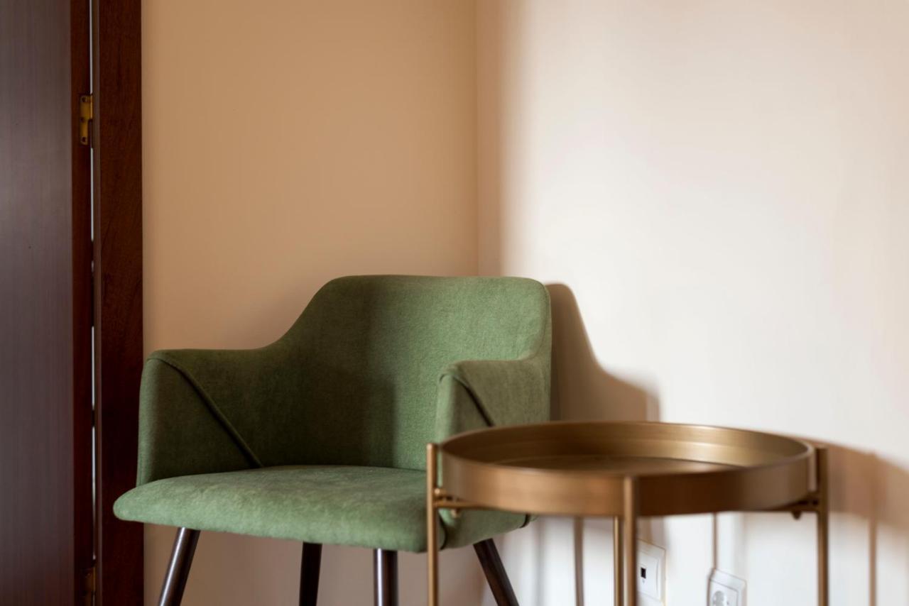 Lovelystay - Homey Feeling Flat W/ Free Parking 포르투 외부 사진